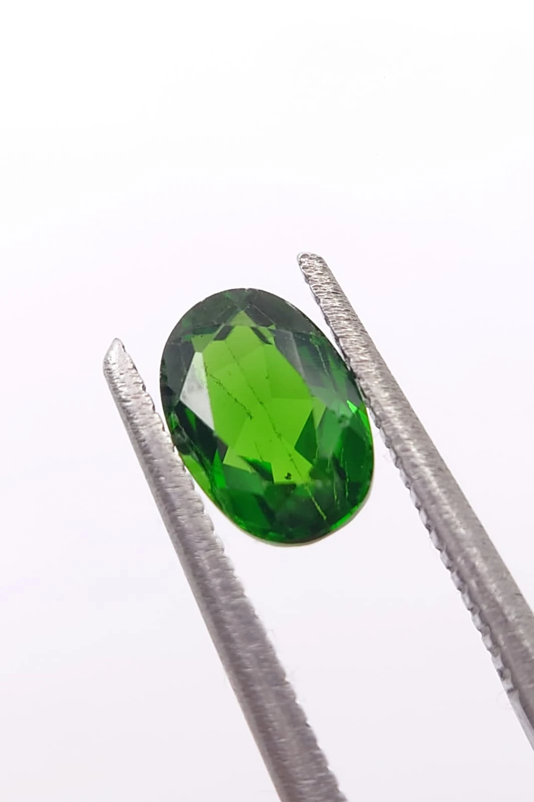 1ct Chrome Diopside Oval Cut Loose Gemstone From Pakistan — view 3